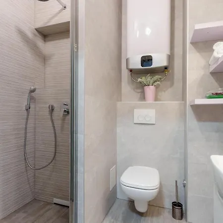 Apartment Niro - One Bedroom Split